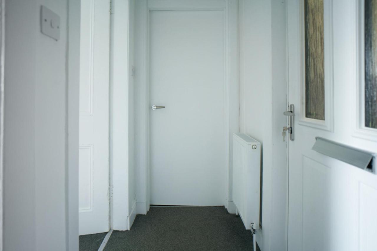 Meadow Apartment Dumbarton Eksteriør bilde